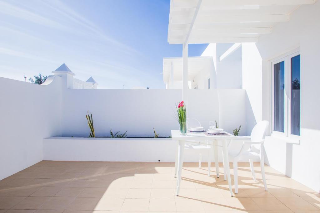 Flower Beach Suite 6 photo 3