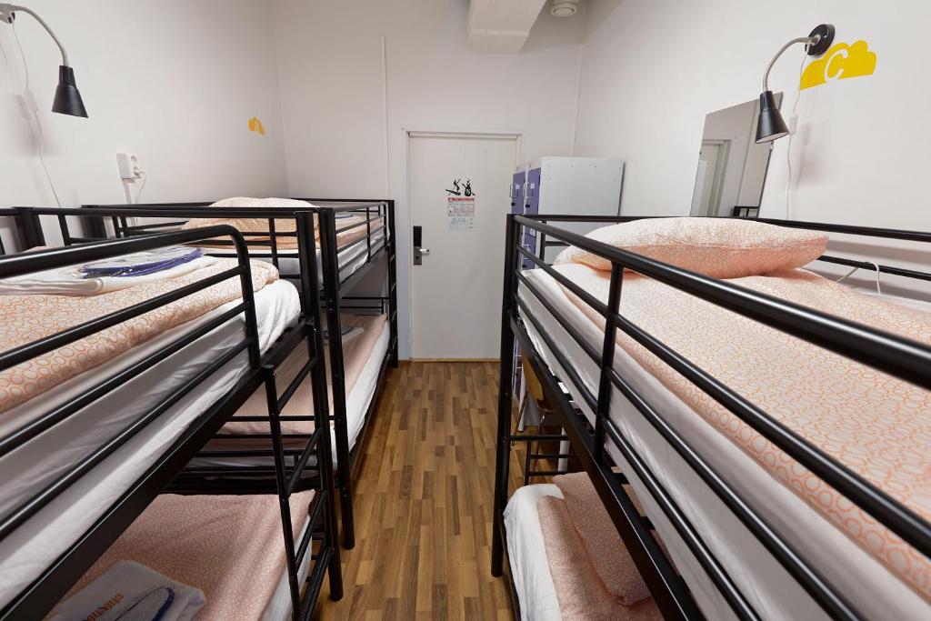Номер (Кровать в общем 6-местном номере для мужчин и женщин), CheapSleep Hostel Helsinki