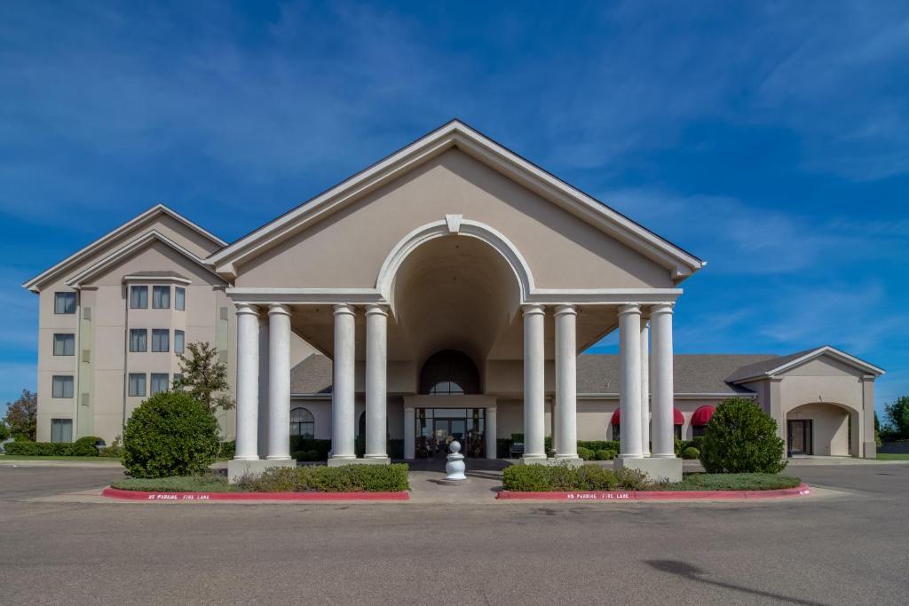 Ashmore Inn & Suites image