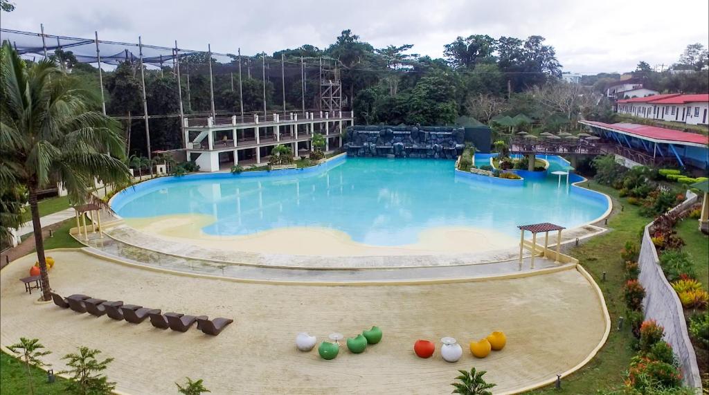 Forest Crest Nature Hotel and Resort Powered by ASTON photo 2