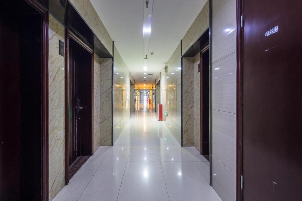 April Fair Duplex Apartment Guagnzhou South Railway Station Min Jie Branch photo 3