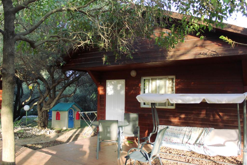 Olive Tree Cabins photo 3