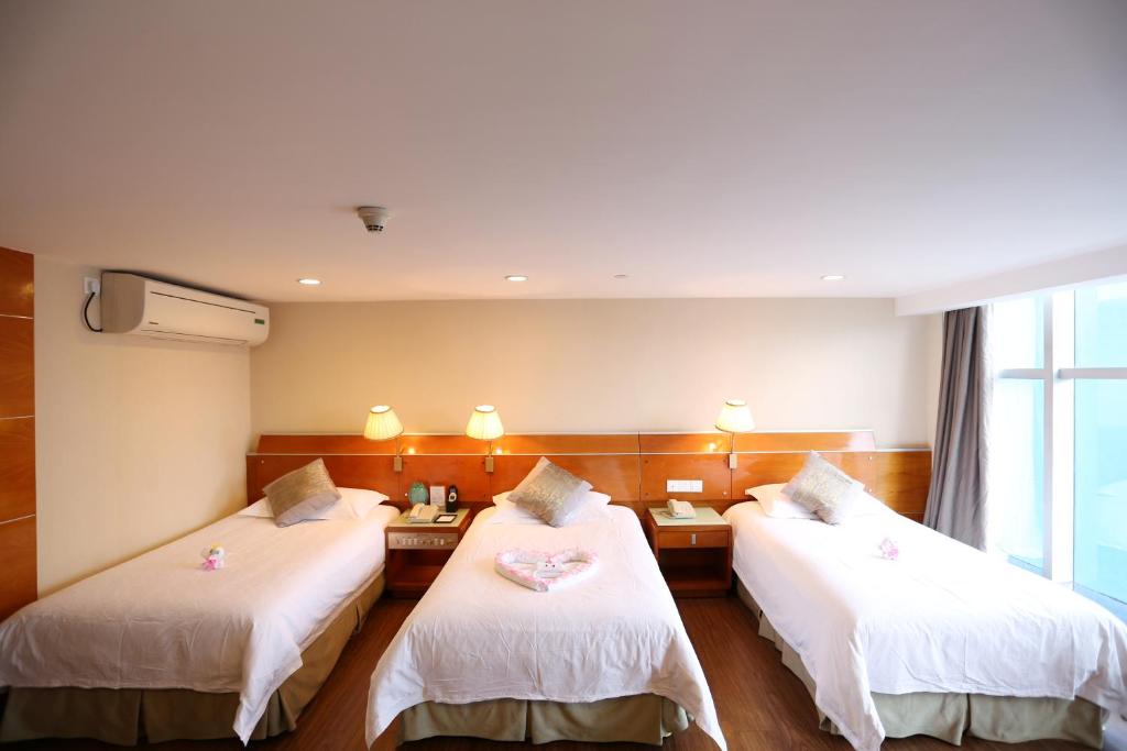 Трехместный (Трехместный номер Делюкс), Yihe Hotel Ouzhuang