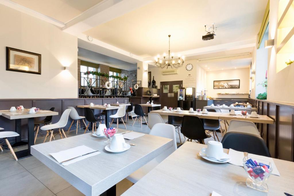 Hôtel des Princes, Chambéry Centre (Hotel des Princes, Chambery Centre) - 바/라운지