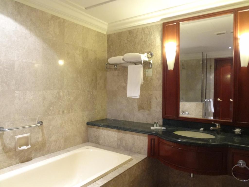 Апартаменты (Улучшенные апартаменты), Kl Empire Suite at Times Square