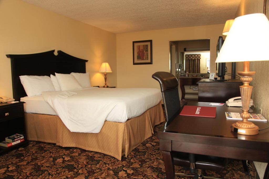 Plaza Inn Midland photo 4