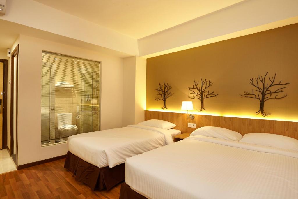 Сьюит (Суперлюкс), Hotel Six Seasons @ Mid Valley