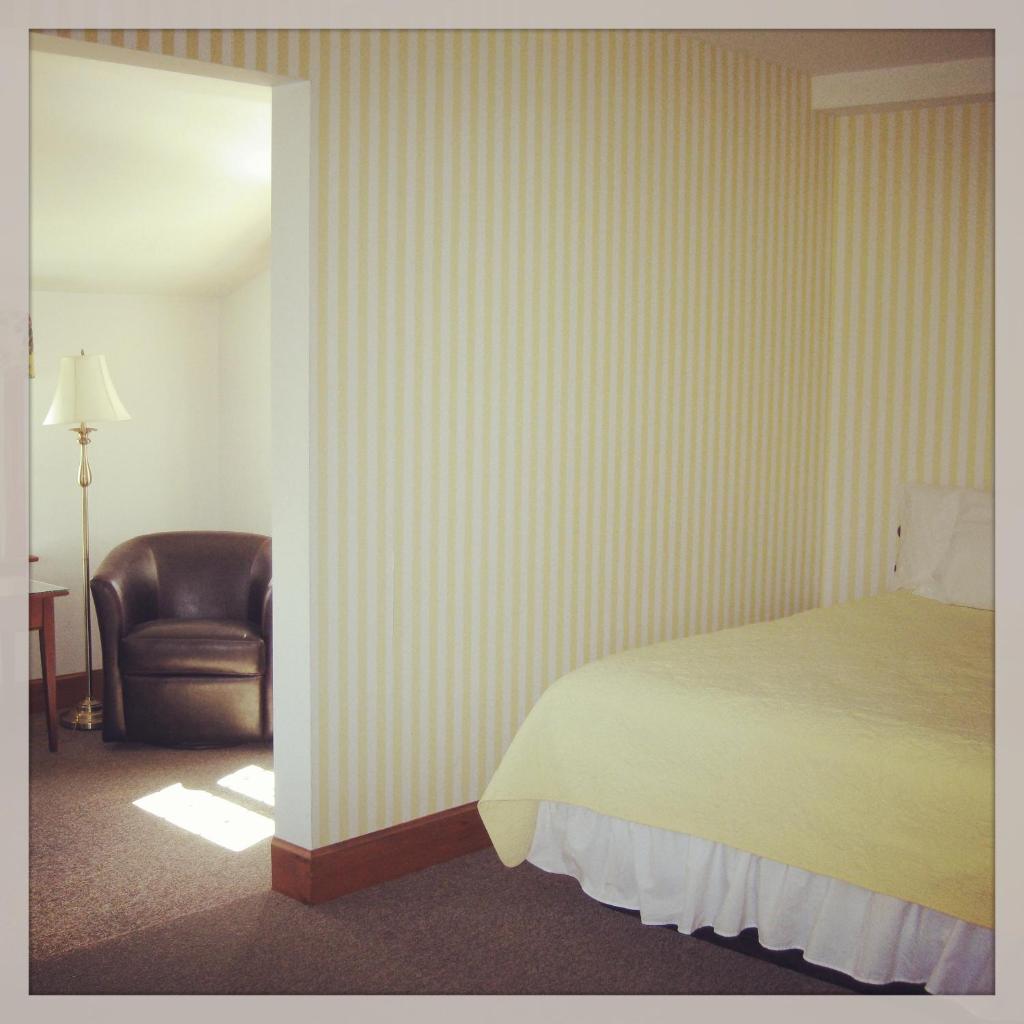 The Chatham Motel image
