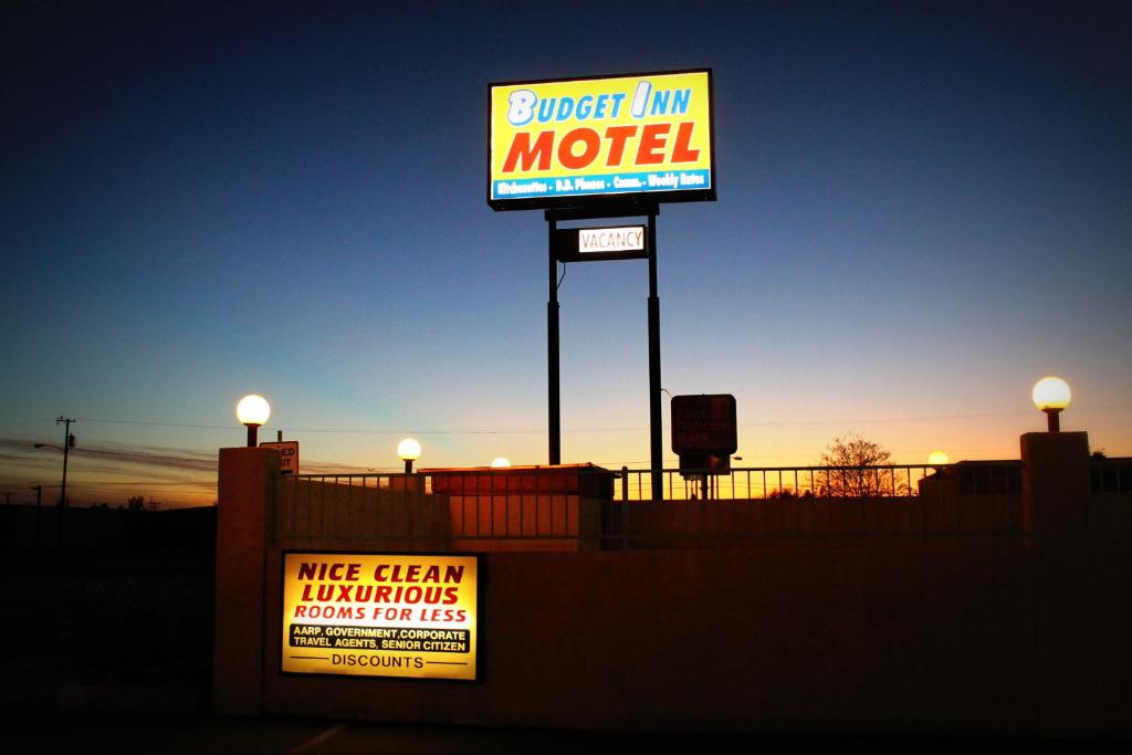 Budget Inn image
