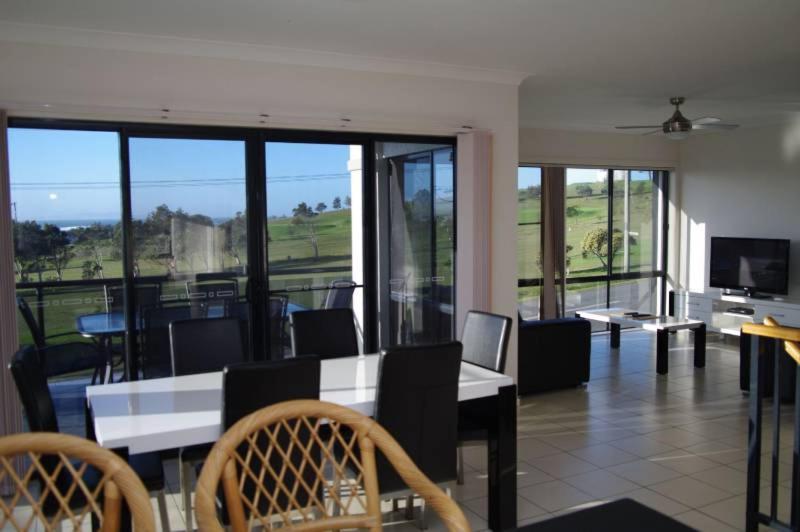 Dolphin Court 1, 1 Gowing Street photo 3