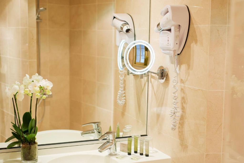 Двухместный (Двухместный номер с 1 кроватью), Hôtel Henri 4