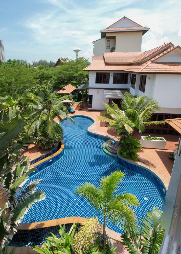 The Oriental Tropical Beach at VIP Resort photo 1