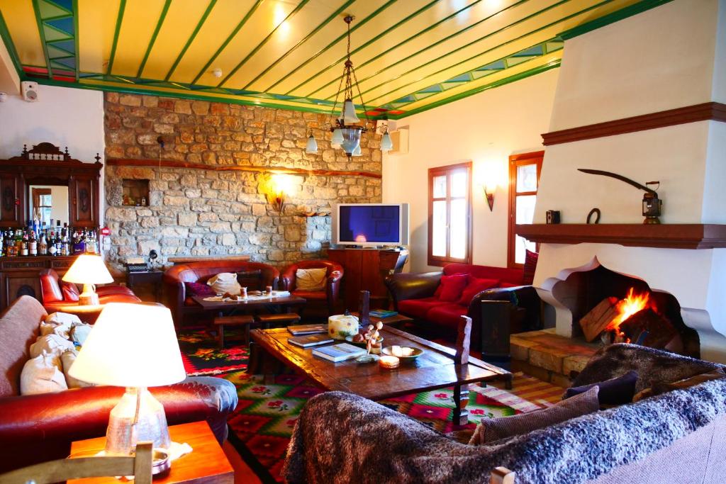 Hotel Papanikola photo 2