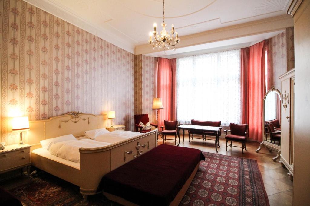 Двухместный (Улучшенный двухместный номер с 1 кроватью), Hotel-Pension Funk