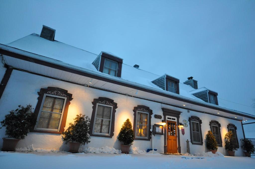 Auberge Baker photo 2