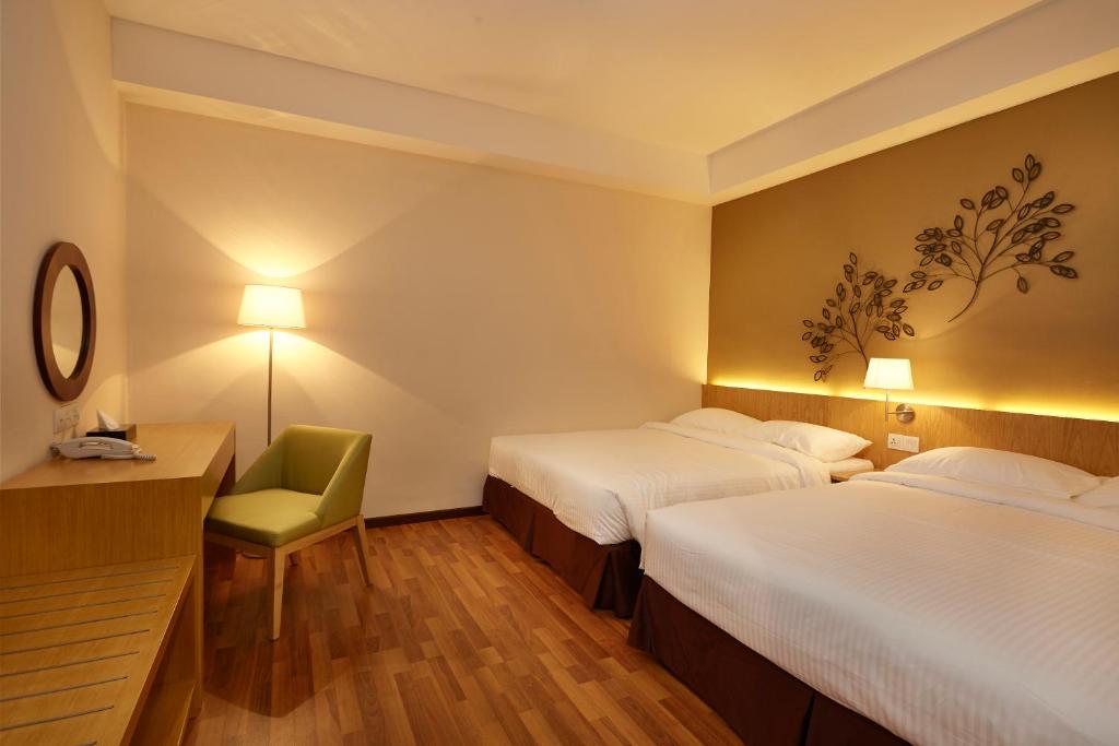 Сьюит (Представительский люкс), Hotel Six Seasons @ Mid Valley