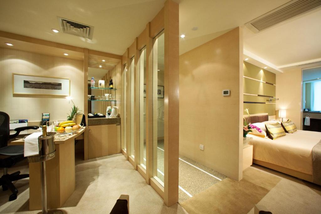 Сьюит (Суперлюкс), Regal International East Asia Hotel