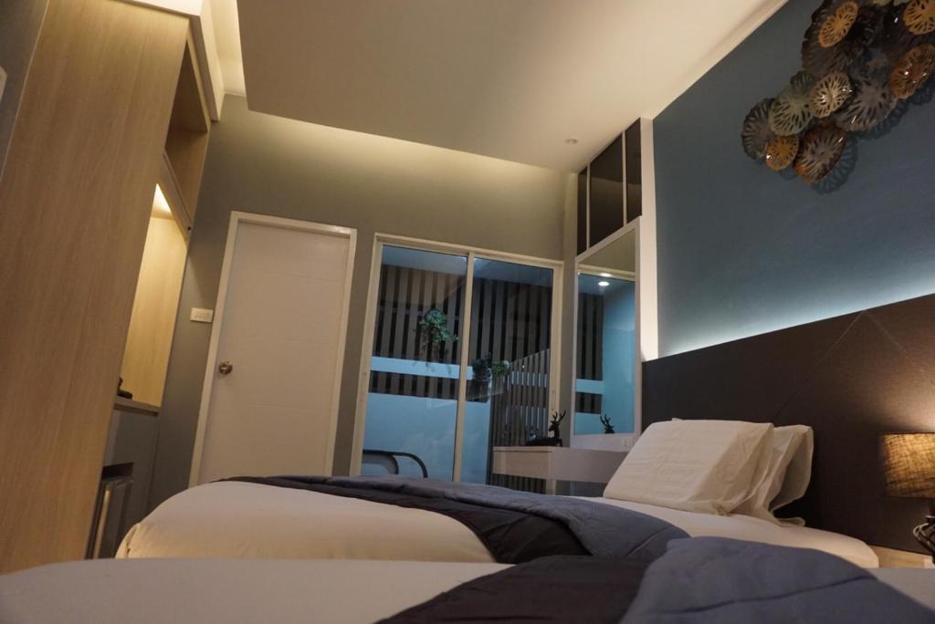 Двухместный (Двухместный номер с 2 отдельными кроватями и террасой), Sureena Hotel
