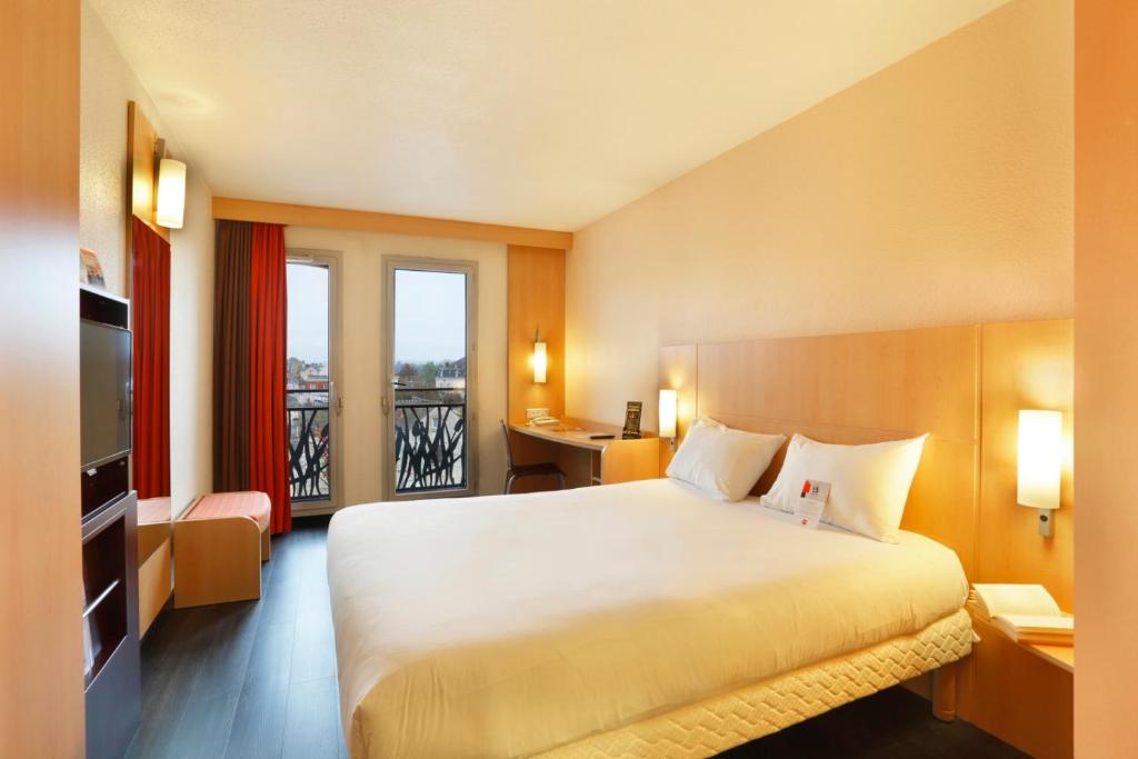 ibis Etampes photo 2