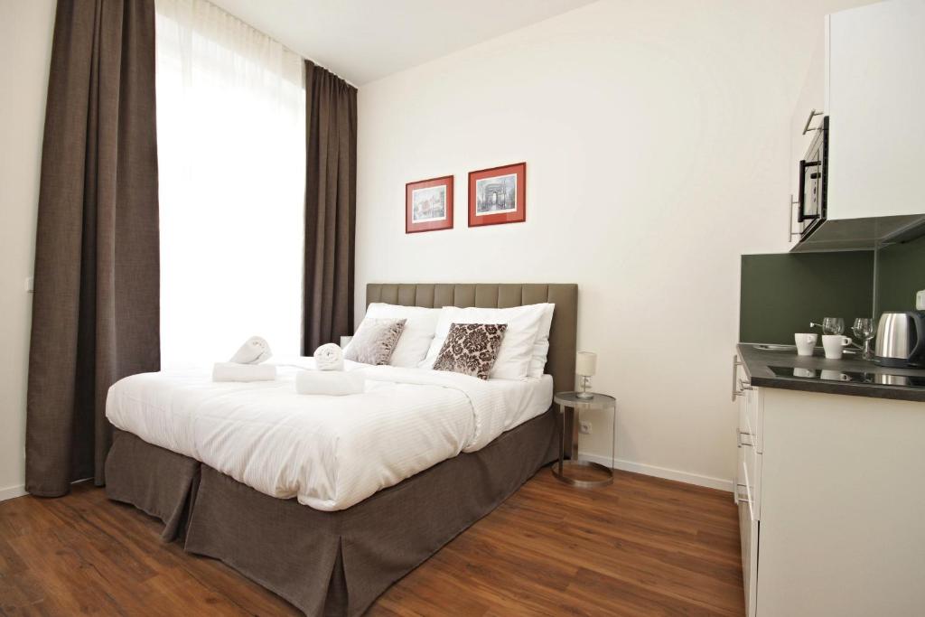 Сьюит (Полулюкс Делюкс), Elizabeth Suites
