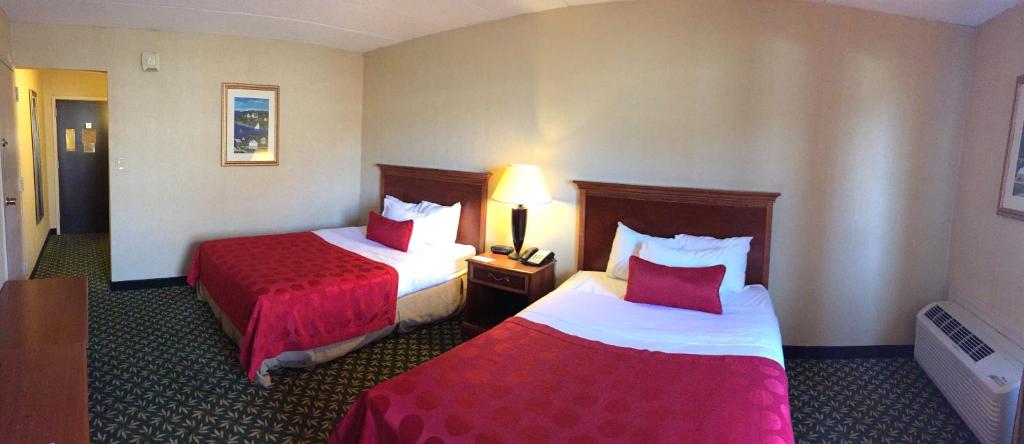 Mystic River Hotel & Suites Near Casinos image