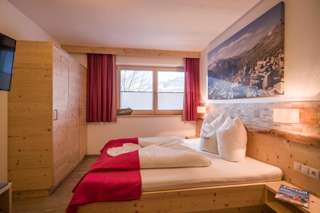 Alpenchalet Zillertal photo 4
