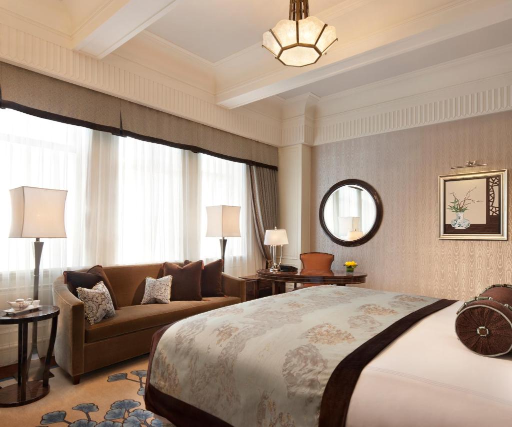 Двухместный (Представительский номер с кроватью размера «king-size»), Fairmont Peace Hotel On the Bund