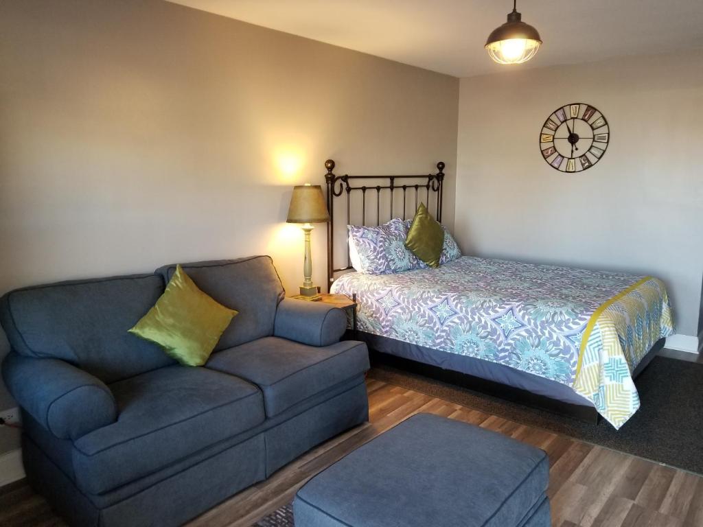 Двухместный (Номер с кроватью размера «queen-size»), Gateway Inn