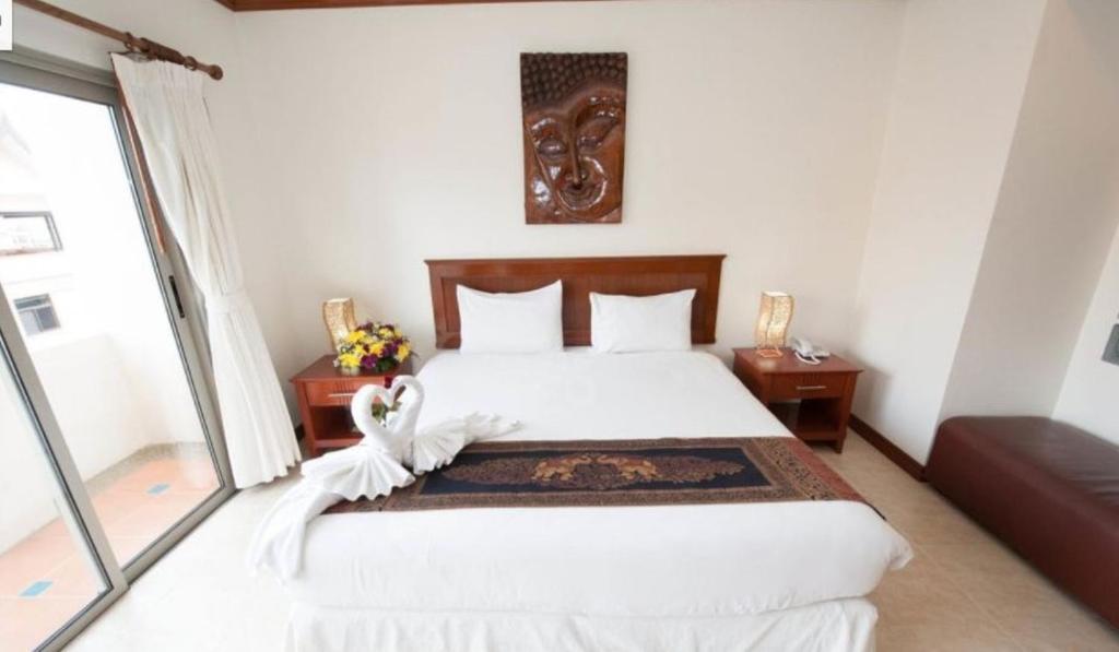 Двухместный (Улучшенный двухместный номер с 1 кроватью), Palmview Resort