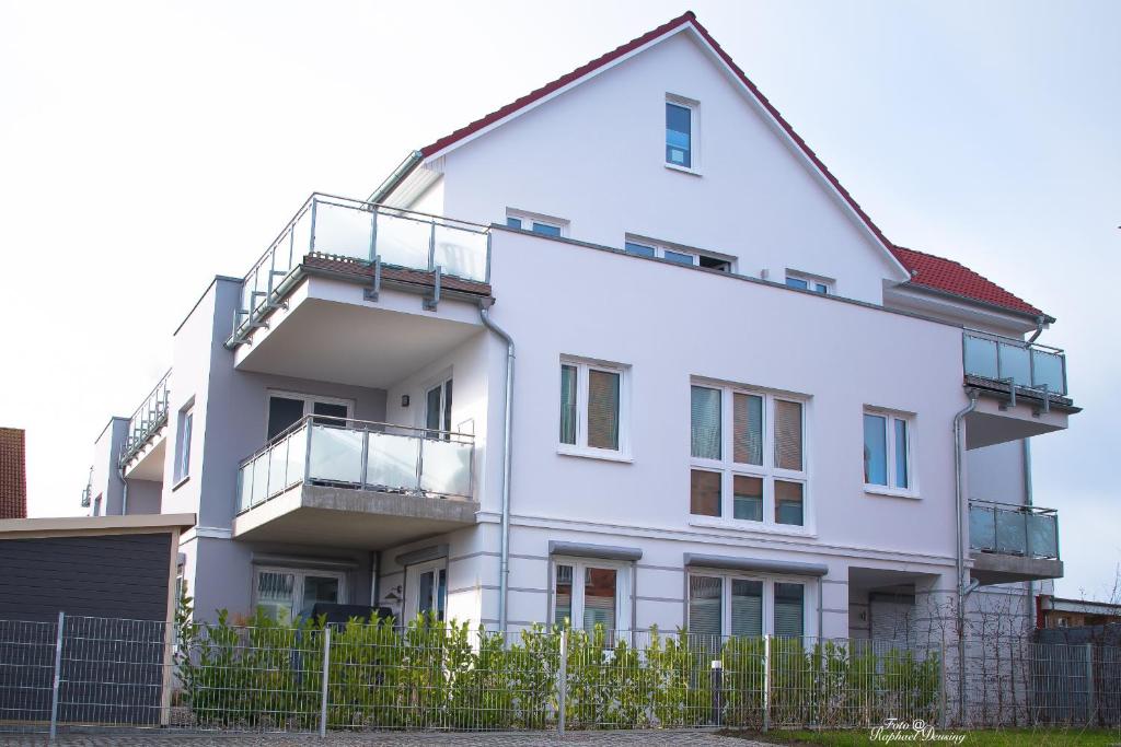 Penthouse "Meerzeit" Kellenhusen mit Strandkorb photo 1