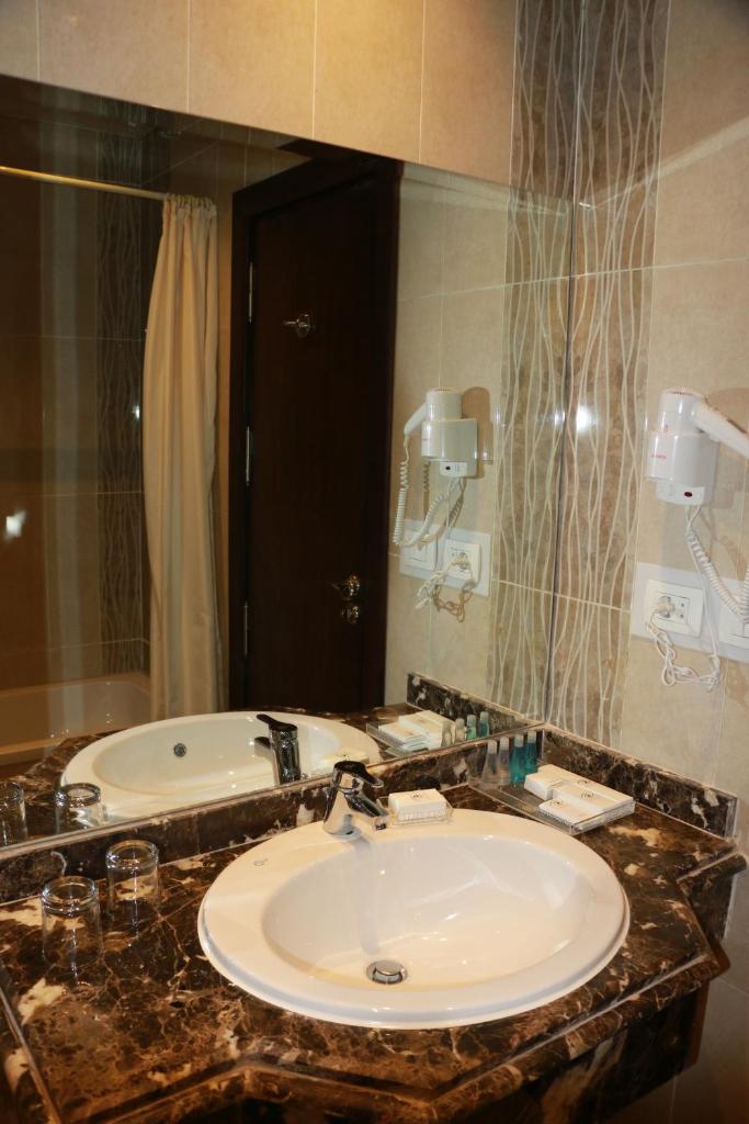 Одноместный (Одноместный номер с балконом), The Guard Hotel