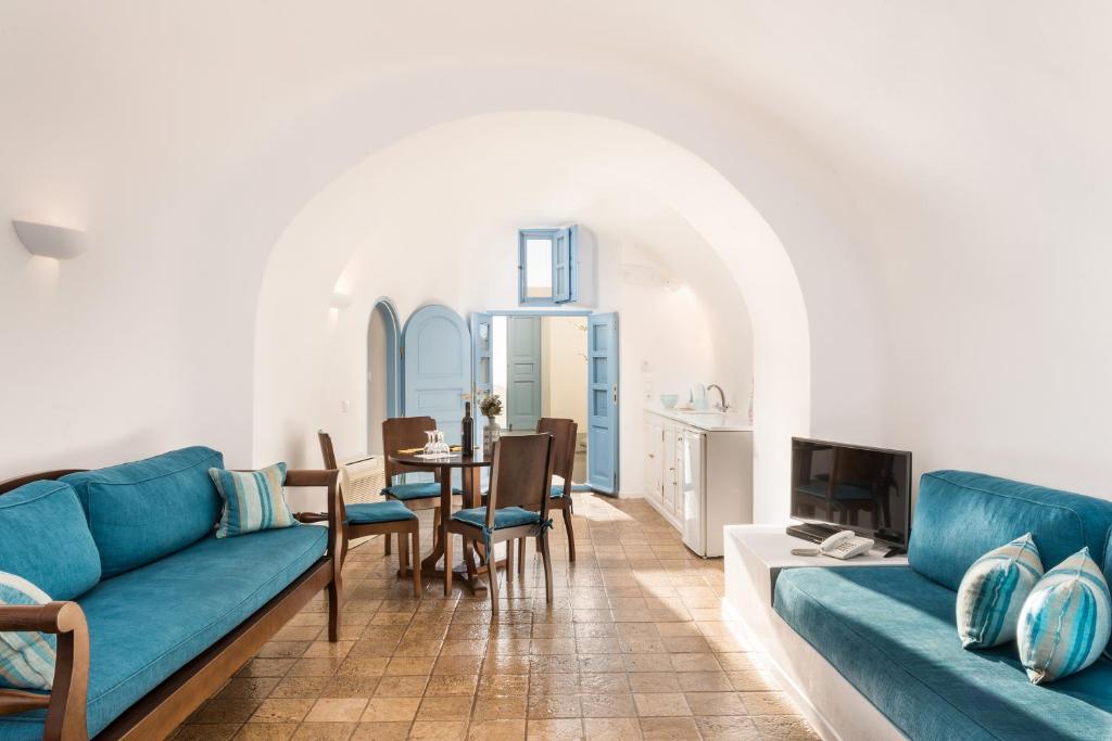 Сьюит (Эксклюзивный люкс с видом на кальдеру), Pantelia Suites