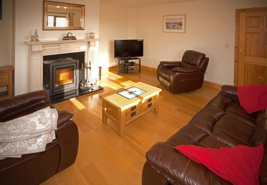 Cottage 238 – Cleggan - Tap to explore photos