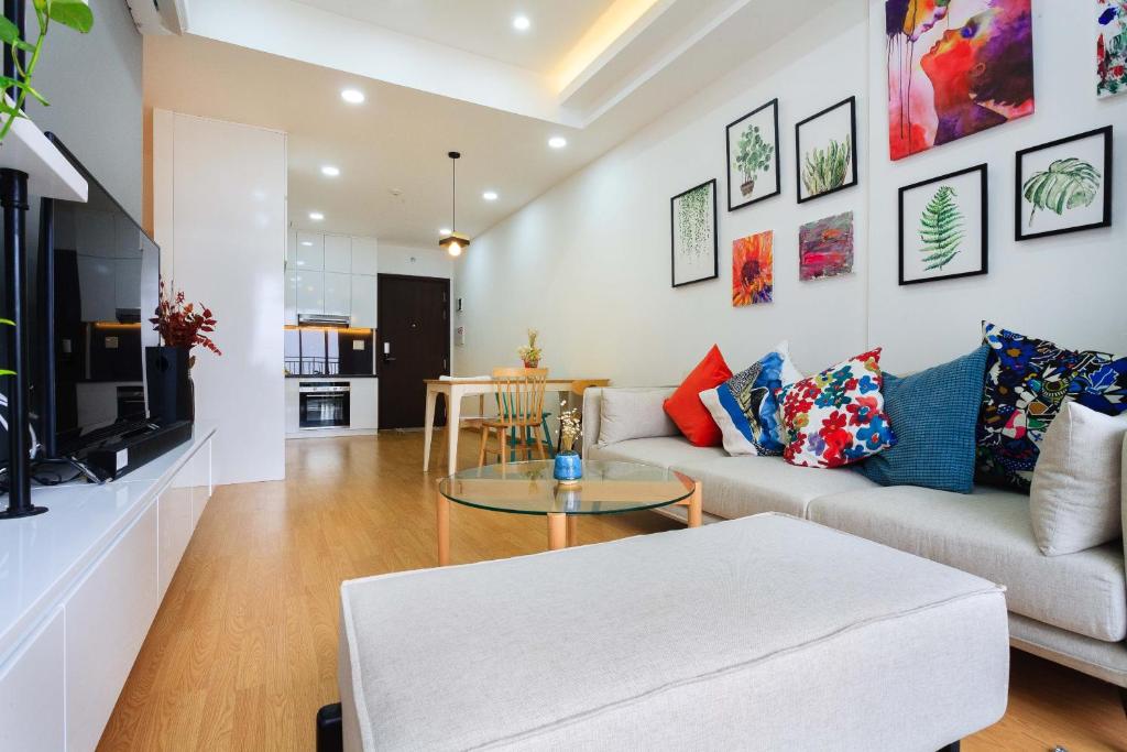 Kirakuan Luxury 2BR Pool/Gym
