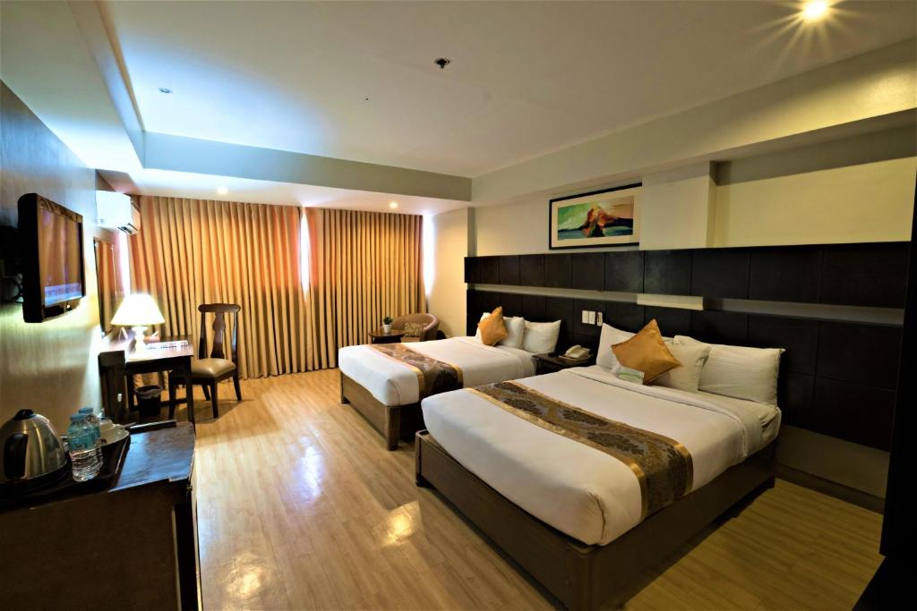 Двухместный (Номер Делюкс с кроватью размера «king-size»), The Pinnacle Hotel and Suites
