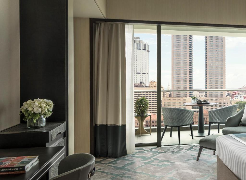 Двухместный (Номер «Премьер» с балконом и кроватью размера «king-size»), Shangri-La Hotel Colombo