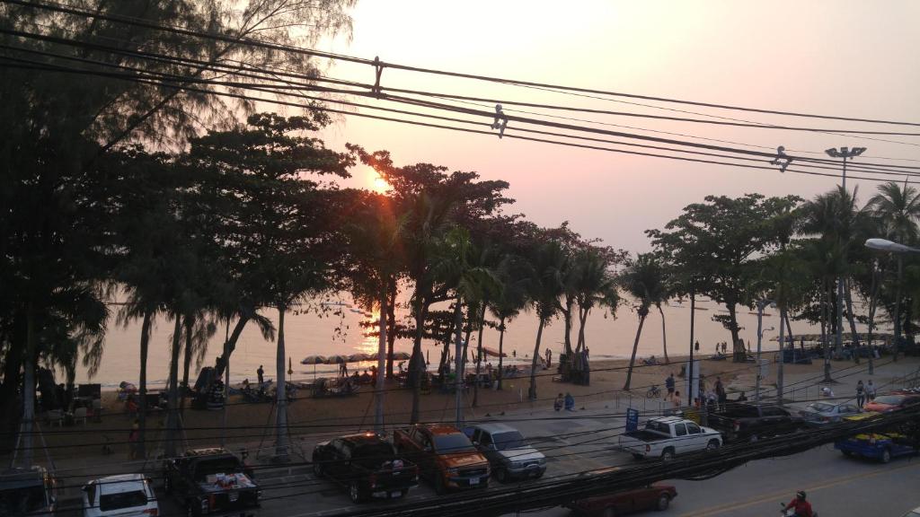 Двухместный (Двухместный номер Делюкс с 1 кроватью и видом на море), Jomtien Boathouse