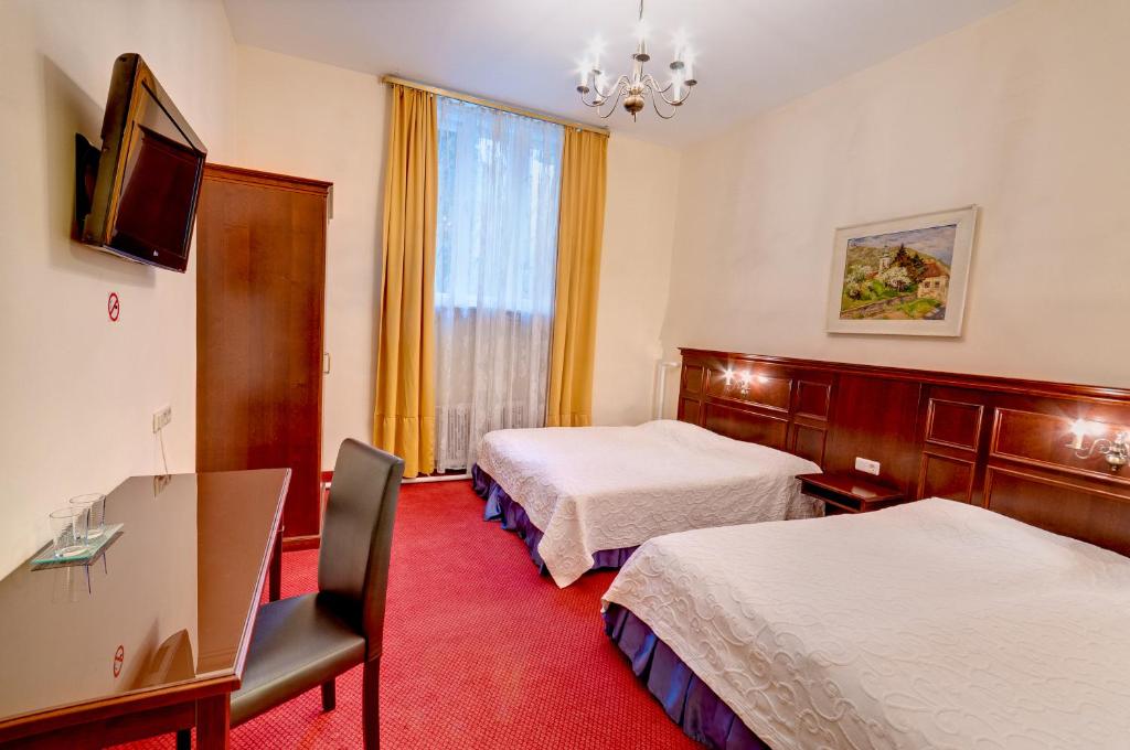 Четырехместный (Четырехместный номер), Hotel Viktoria