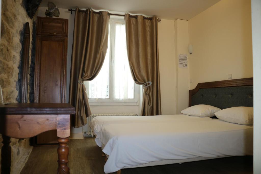 Двухместный (Двухместный номер с 2 отдельными кроватями), Grand Hôtel de Clermont