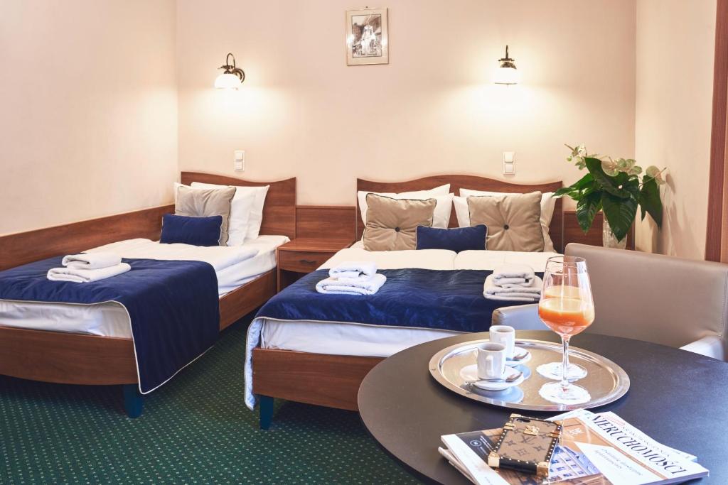 Трехместный (Трехместный номер), Hotel Fortuna Bis