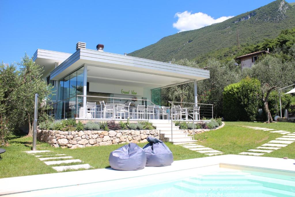 Guesthouse Grand View photo 1