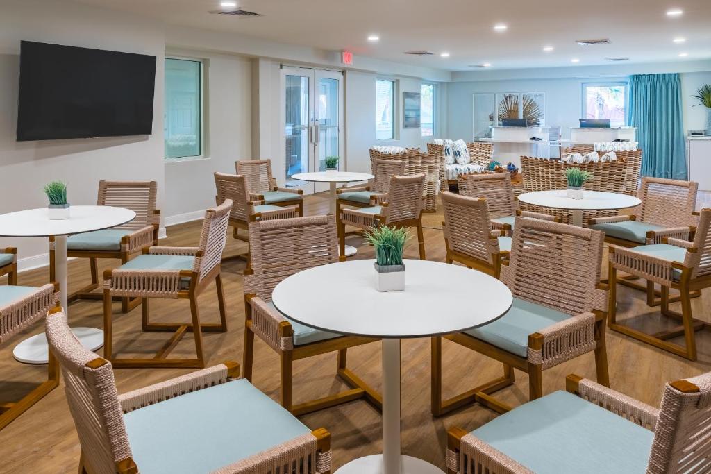 The Palms Oceanfront Hotel photo 4