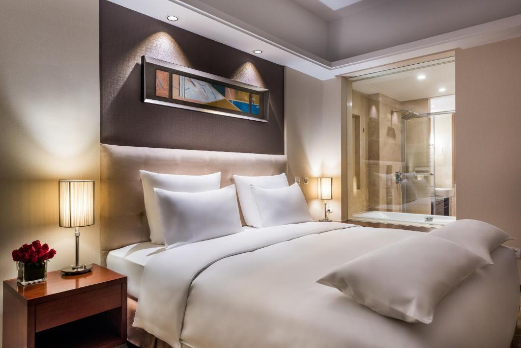 Двухместный (Номер Делюкс с кроватью размера «king-size»), Pullman Beijing South