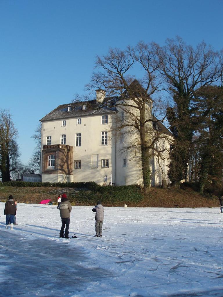Burg Boetzelaer photo 2