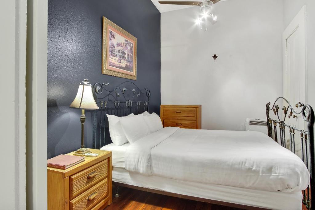 Rathbone Mansions New Orleans Room Type - Double Queen Room