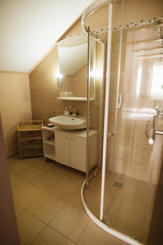 Casa Tirol Blaj photo 4