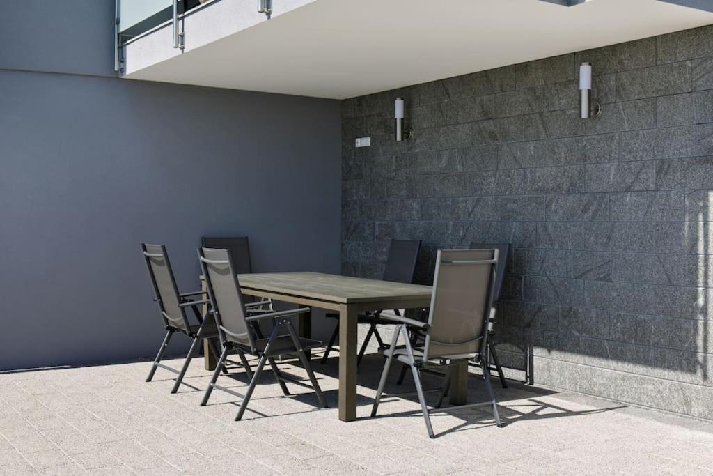 APARTMENT RUZA - POOL photo 2
