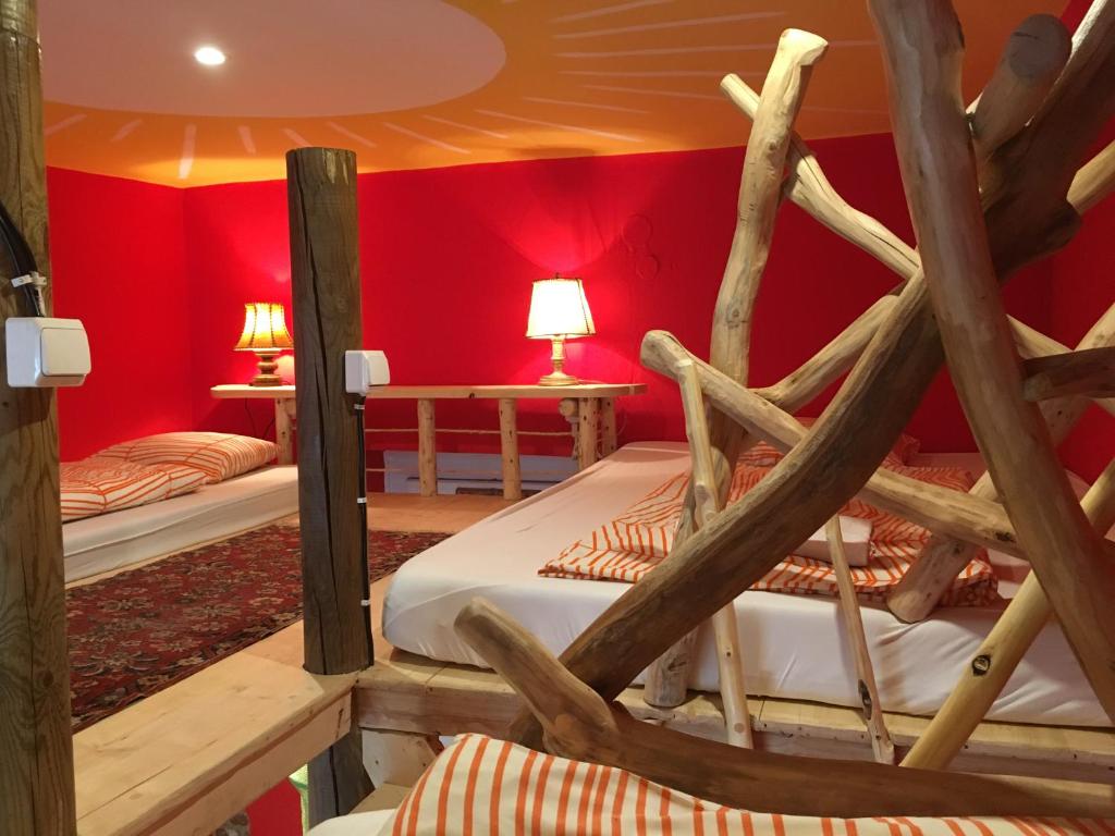 Апартаменты (Апартаменты (для 5 взрослых)), Artharmony Pension & Hostel