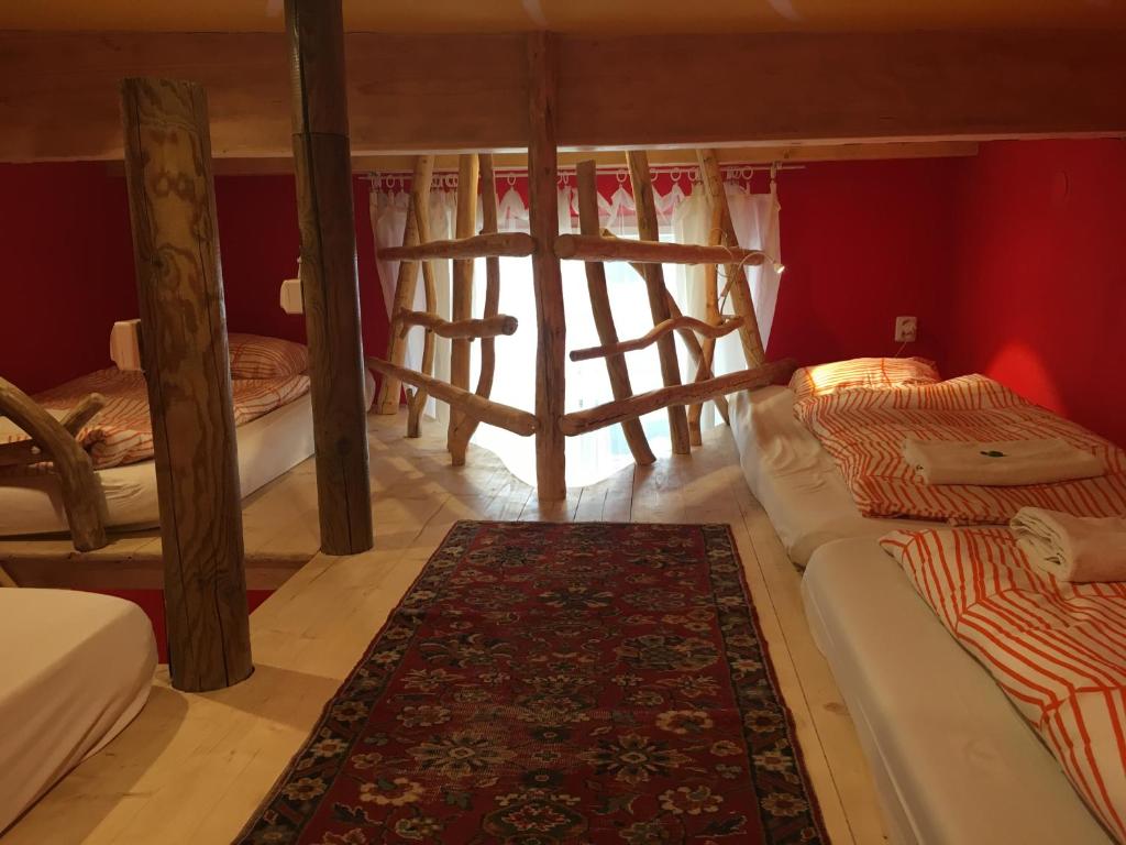 Апартаменты (Апартаменты (для 5 взрослых)), Artharmony Pension & Hostel