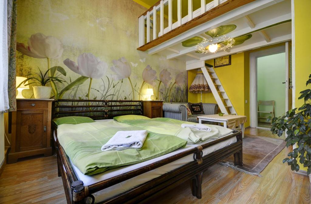 Апартаменты (Апартаменты (для 4 взрослых)), Artharmony Pension & Hostel